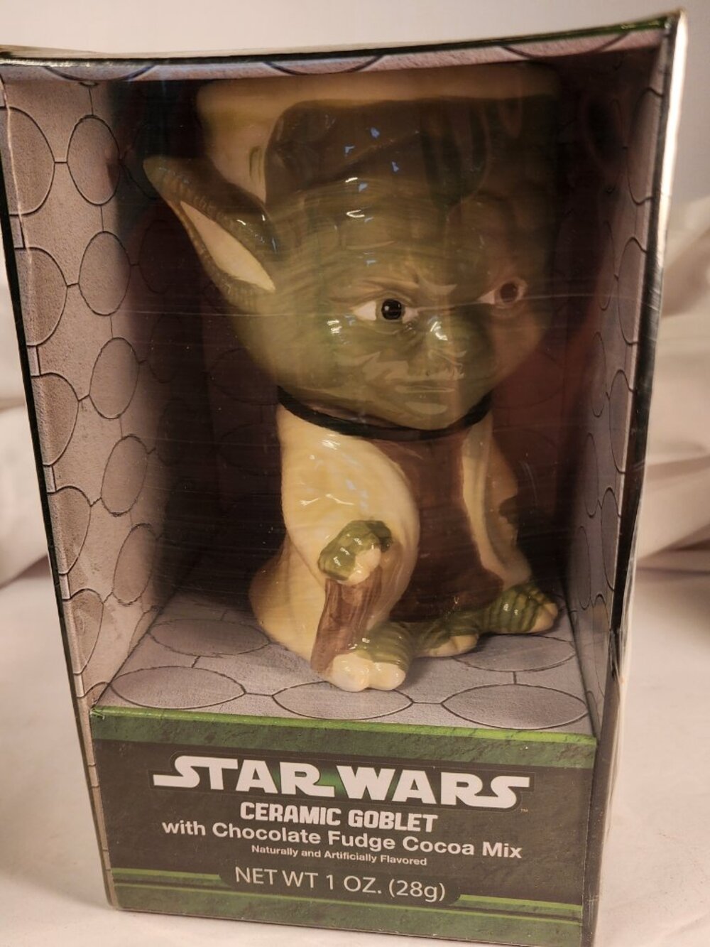 **MINT IN BOX** Yoda ceramic goblet
